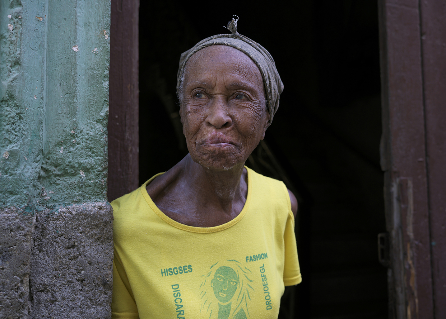 Portræt af kvinde - Cuba bog