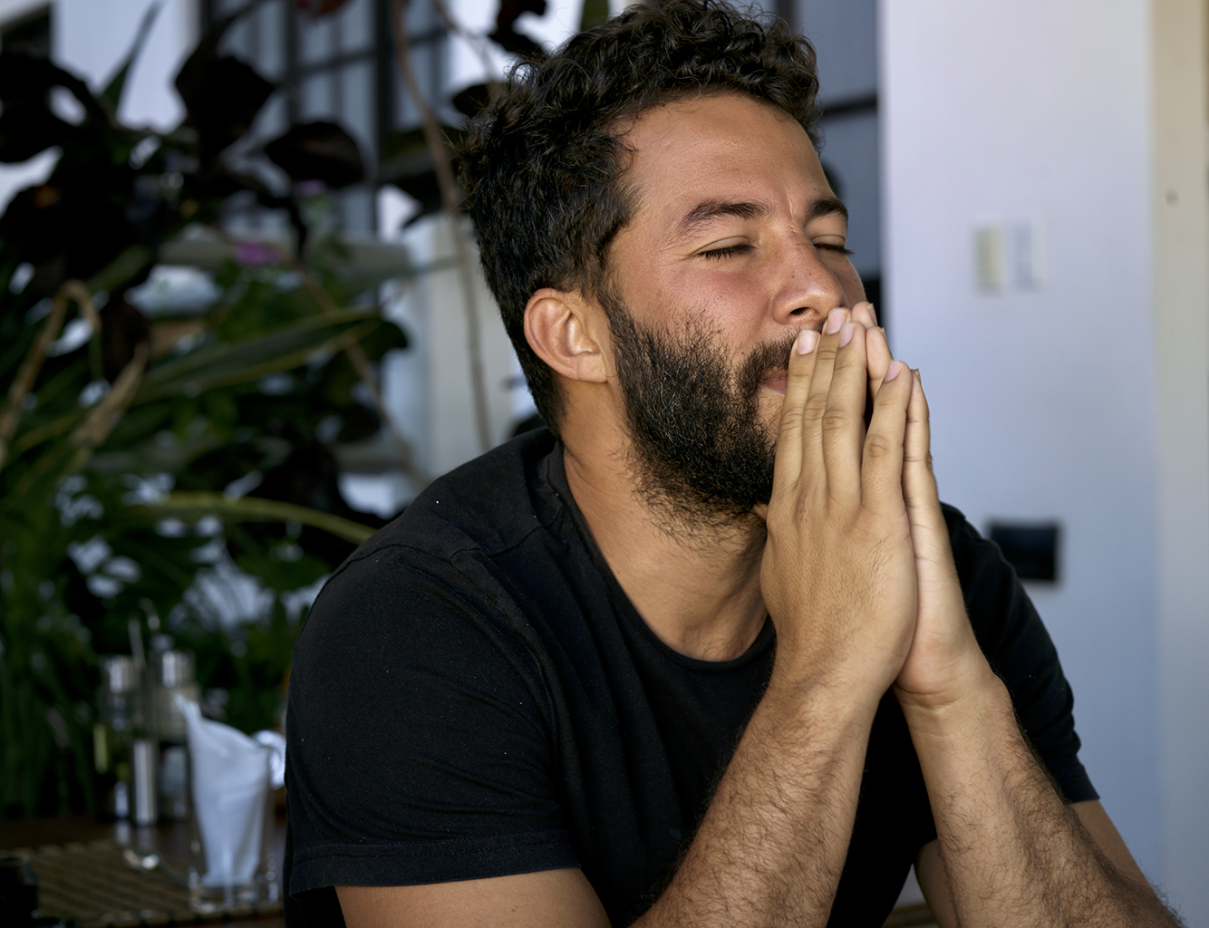 Portrætfoto af mand - Cuba bog
